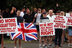 Sky News: zaplanowano 30 kolejnych protestów antyimigranckich w różnych miastach