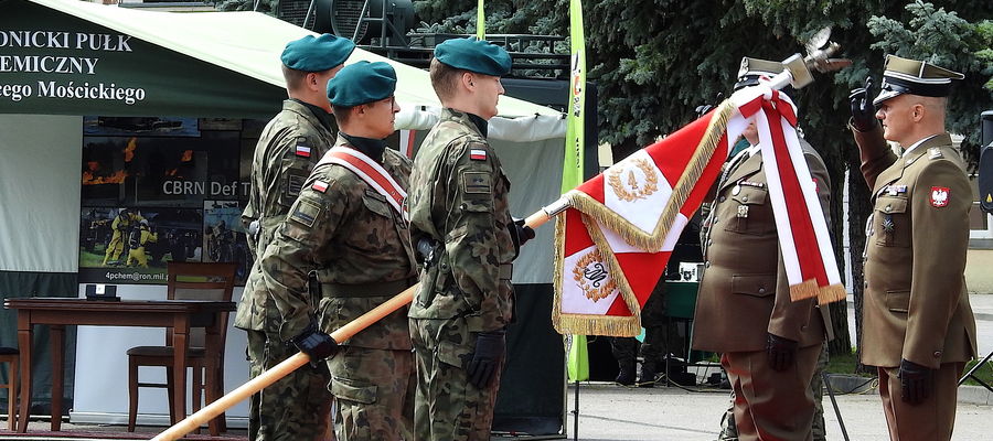 Uroczystość w 4. Pułku Chemicznym im. Ignacego Mościckiego w Brodnicy