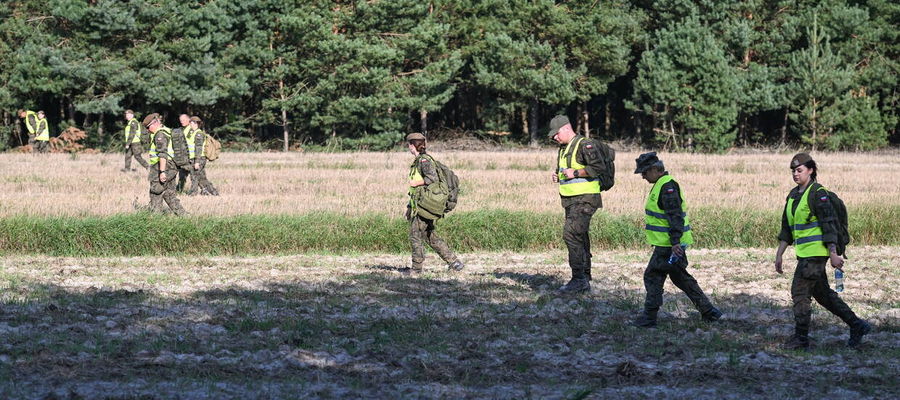 Niezidentyfikowany obiekt wleciał poniedziałek rano na terytorium Polski i zniknął z radarów