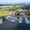 [WIDEO] Wrześniowy Sztynort, największy port na Mazurach i kultowy bar Zęza. Warmia i Mazury widziane z góry