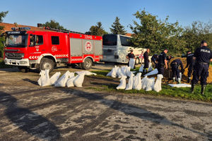 Policjanci z naszego województwa pomagają pod Wrocławiem