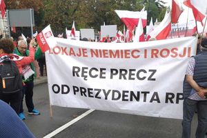 Protest „StopPatoWładzy” w Warszawie. Jarosław Kaczyński: Łamane są wszelkie zasady cywilizowanego państwa  [ZDJĘCIA]