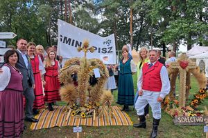 Najpiękniejszy wieniec był z Lisek