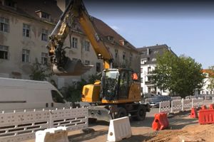 Jest mocno opóźniona i droższa. Legniczanie bardzo na nią czekają