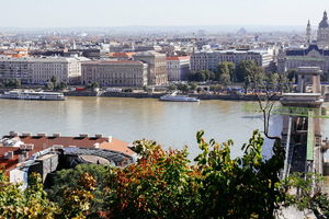 Budapeszt przygotowuje się na falę kulminacyjną na Dunaju