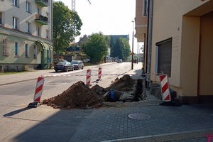 Straż miejska w Olsztynie zwraca uwagę na nieprawidłowe oznakowania robót drogowych 