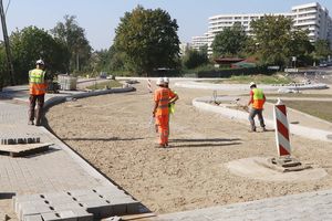 Nowe rondo na skrzyżowaniu Zientary-Malewskiej i Poprzecznej. Jak idą prace? [ZDJĘCIA]