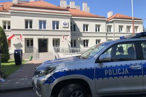 Wypadek i cztery kolizje w ostatni weekend wakacji