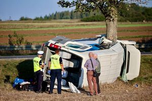 Dwie osoby nie żyją, a 17 jest rannych w wypadku busa w Lechowie 