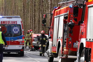 Po zderzeniu trzech aut zablokowana DK57 w Wozławkach