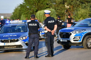 Pierwsze kroki w policji? Sprawdź, ile zarabia początkujący funkcjonariusz!