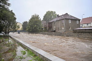 Bardzo trudna sytuacja na południu kraju. Szef MON zapowiada