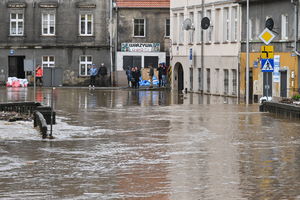 Prawie 5 tys. żołnierzy gotowych do pomocy na zalanych terenach