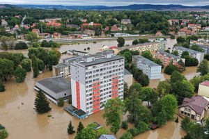 PCK, Caritas, siepomaga.pl, Warszawa i Gmina Kłodzko prowadzą zbiórki dla powodzian