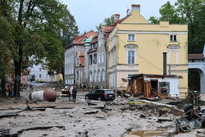 Splądrowali sklep jubilerski. Szabrownicy w Lądku-Zdroju