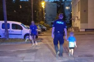 4-latek samotnie podróżował tramwajem. Pomogli mu policjanci z Olsztyna