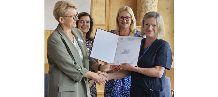 Pielęgniarką koordynującą w Bloku Operacyjnym w zakresie operacyjnym została mgr piel. Mirosława Sławska, specjalista w dziedzinie pielęgniarstwa operacyjnego.