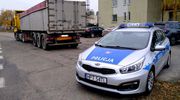 Policjanci z Warmii i Mazur sprawdzają ciężarówki 