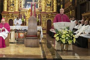 Diecezja sosnowiecka dąży do oczyszczenia. Biskup: To wciąż niejasna sprawa