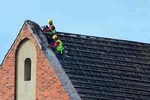 Kościół św. Mikołaja we Fromborku z nowym dachem i sygnaturką