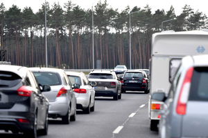 Na obwodnicy Trójmiasta wywróciła się ciężarówka. Droga jest zablokowana 