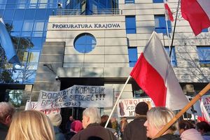 Protest przed PK! Polacy chcą uwolnienia ks. Michała!