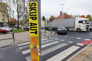 Olsztyn tonie w żółtych naklejkach [ZDJĘCIA]