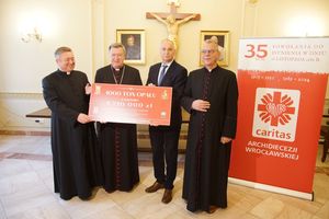 Caritas przekazał pieniądze na węgiel dla powodzian!