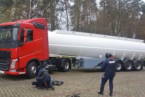 Terroryści wdarli się na teren zakładu w Jaśle