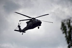 PZL Mielec dostarczył wojsku dwa śmigłowce Black Hawk