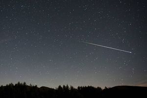 Asteroida o wielkości boiska piłkarskiego minie dziś Ziemię