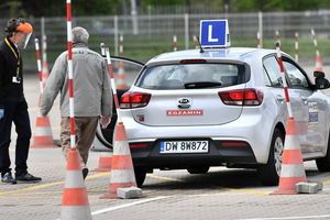 Młodzi za kierownicą: Nowe zasady dla 17-latków