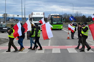 Rolnicy rozpoczęli blokadę przed granicą w Medyce