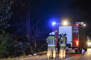 Śmiertelny wypadek w Obórkach koło Brodnicy: trzy osoby zginęły, trzy ranne trafiły do szpitala