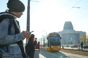 Mieszkańcy Wilanowa chętnie korzystają z nowej trasy tramwajowej