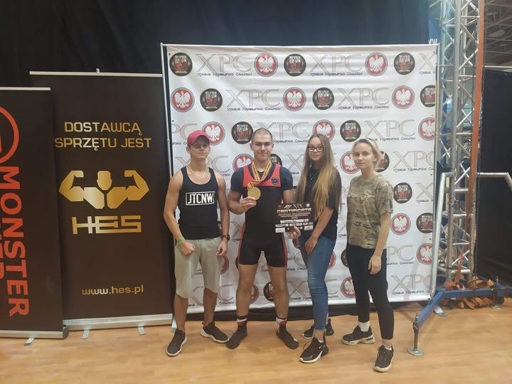 Krystian Mróz po zdobyciu tytułu Mistrza Europy juniorów w kategorii do 75 kg.