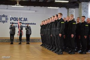 Policjanci chcą mieć odprawy mieszkaniowe jak w wojsku