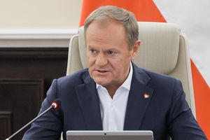 Tusk chce zablokować sprzedaż TVN. Jego zdaniem jest to dla Polski firma strategiczna