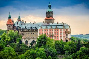 Turystyka wojenna na Dolnym Śląsku. Jak łączyć pamięć i edukację?