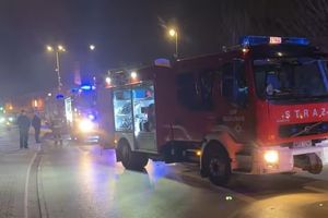 Auto ciągnęło ją ulicą: dramat na oczach mieszkańców Konstancina