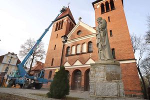 PROSTO Z ULICY: Co się dzieje na dachu Kościoła św. Józefa w Olsztynie? [ZDJĘCIA] 