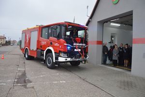 Oficjalne przekazanie samochodu pożarniczego jednostce OSP Wielbark