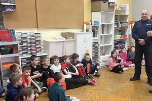 Dzielnicowi spotkali się z dziećmi z gminy Kętrzyn