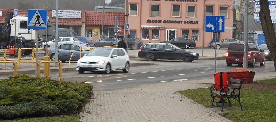 Skrzyżowanie ulic Kopernika i Mickiewicza, gdzie ma powstać jedno z rond