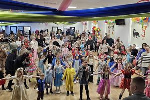 Bal pełen radości i serca – KGW Mszanowo z pomocą dla Liliany