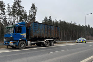 Pościg na ekspresówce za skradzioną ciężarówką!