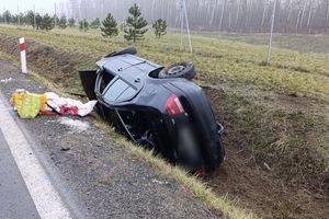 Dzielnicowy z Lubawy, będąc po służbie, pomógł kobiecie z trójką małych dzieci