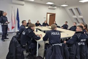 Słuchacze Akademii Policji w Szczytnie na wspólnych służbach z policjantami