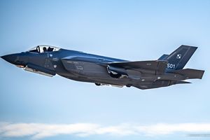 Polscy piloci polecieli F-35. Trwają szkolenia