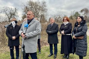 Nie będą budować autostrad, ale drogi życia.  Elbląg i powiat elbląski z rządowym wsparciem na remonty lokalnych dróg